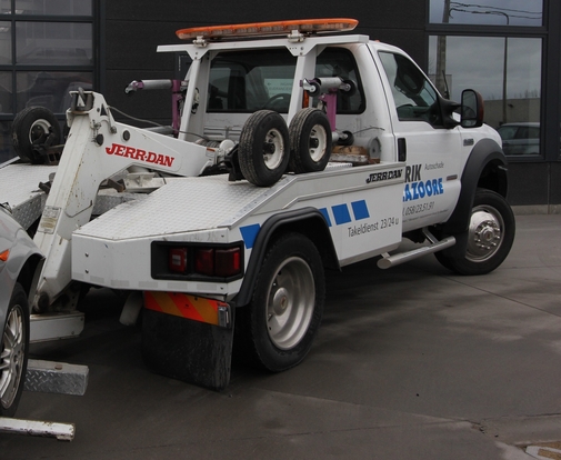 Takelwagen van Lazoore